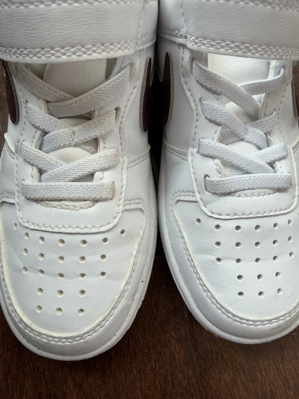 Nike Kids White Sneakers with Maroon Swoosh - Picture 4 of 5